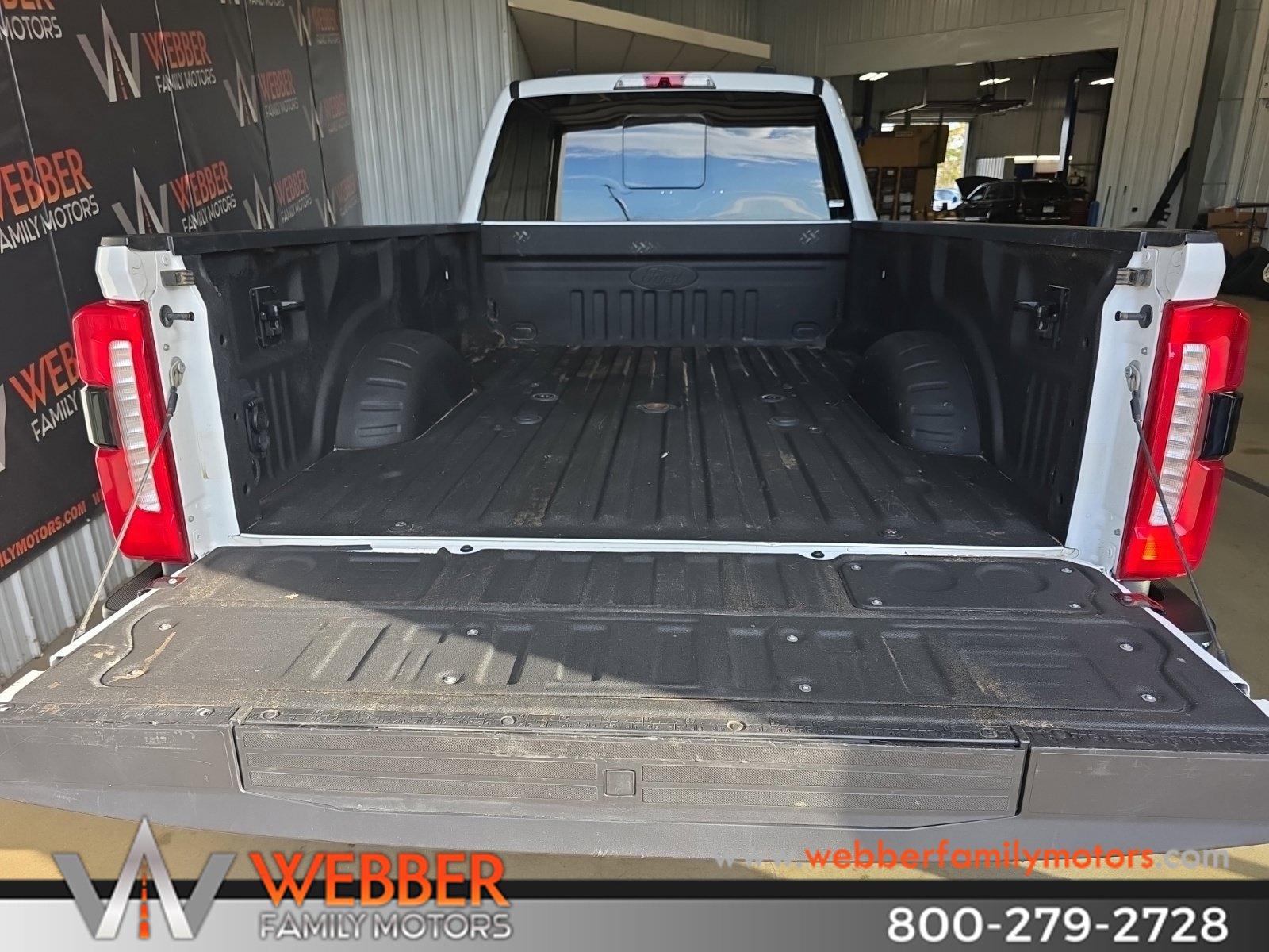 Used 2023 Ford F350 Lariat w/ Chrome Package AWD/4WD image 6