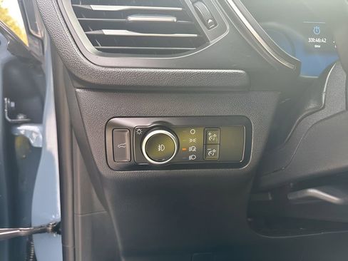 Used 2025 Ford Escape Platinum AWD/4WD image 16