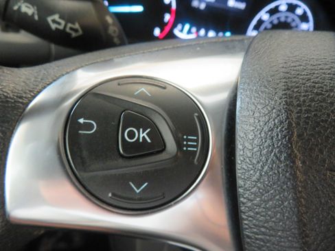 Used 2020 Ford Transit Connect XLT FWD image 32