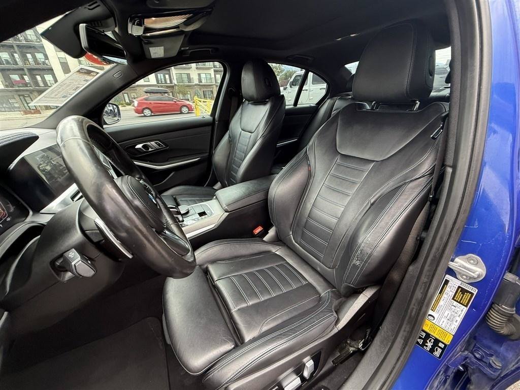 Used 2020 BMW 330i xDrive Sedan w/ M Sport Package AWD/4WD image 19