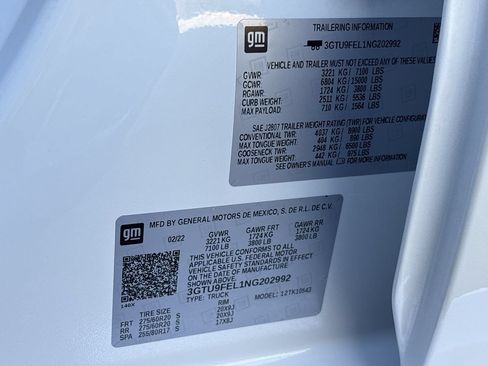 Used 2022 GMC Sierra 1500 Denali w/ Driver Alert Package II AWD/4WD image 30