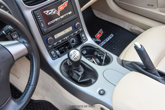 Used 2006 Chevrolet Corvette Coupe w/ Preferred Equipment Group RWD image 39