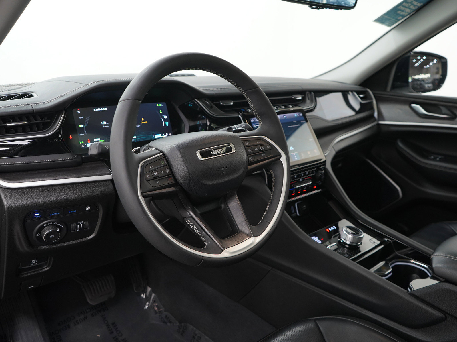 Used 2022 Jeep Grand Cherokee Limited 4xe w/ Luxury Tech Group II AWD/4WD image 26