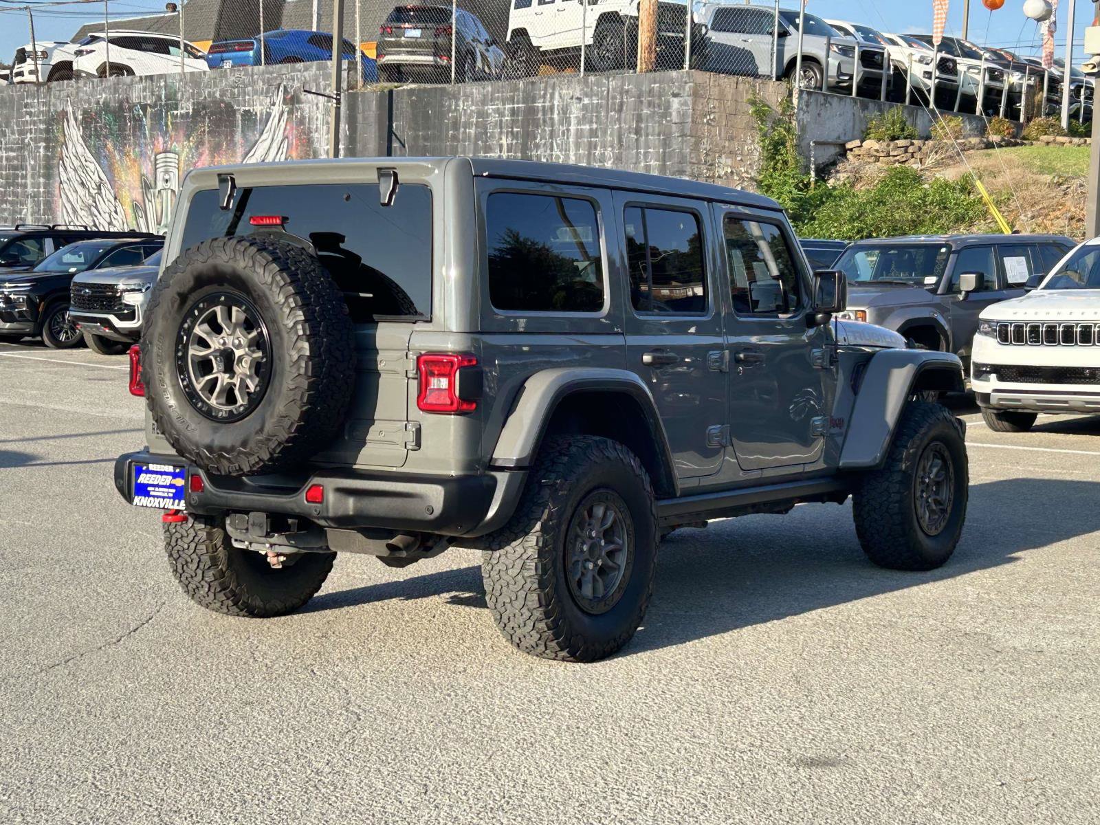 Used 2022 Jeep Wrangler Unlimited Rubicon w/ Steel Bumper Group AWD/4WD image 7