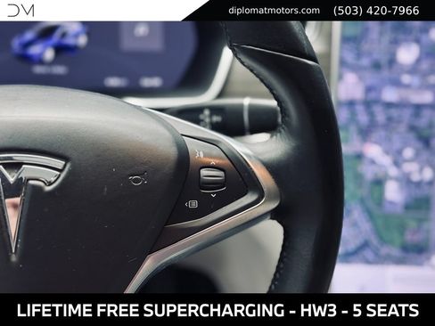 Used 2016 Tesla Model S 60D AWD/4WD image 30