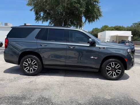 Used 2021 GMC Yukon AT4 w/ Technology Package AWD/4WD image 9