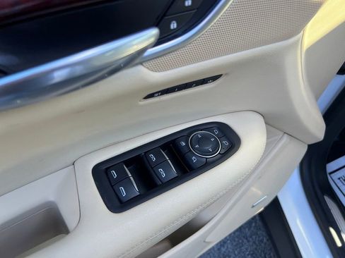 Used 2017 Cadillac XT5 Premium Luxury image 13