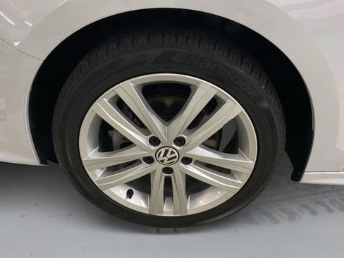 Used 2017 Volkswagen Jetta SEL FWD image 20
