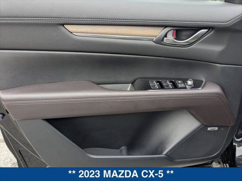 Used 2023 MAZDA CX-5 Signature AWD/4WD image 10