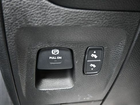 Used 2019 RAM 1500 Big Horn AWD/4WD image 12