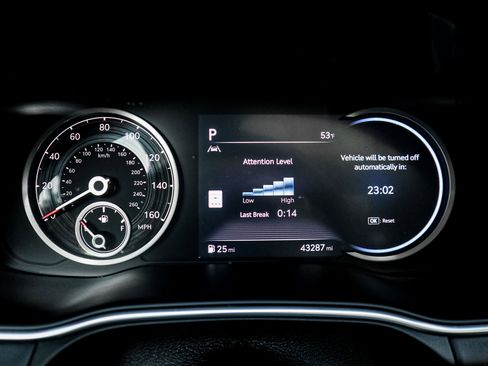 Used 2022 Genesis GV80 2.5T w/ Advanced Package 02 image 21