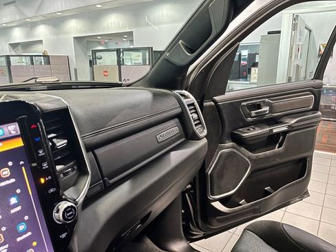 Used 2025 RAM 1500 Laramie AWD/4WD image 24