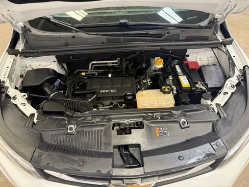 Used 2018 Chevrolet Trax LT w/ LT Convenience Package image 27