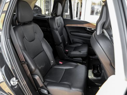 Used 2022 Volvo XC90 T8 Inscription Expression image 44