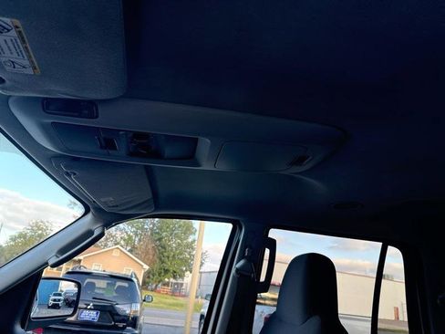 Used 2003 Ford Expedition XLT image 15