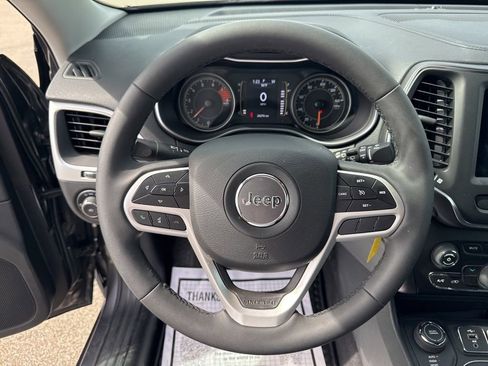 Used 2022 Jeep Cherokee Latitude image 21