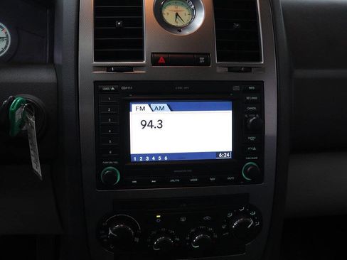 Used 2006 Chrysler 300 SRT8 w/ SRT Option Group II image 28