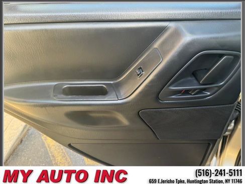 Used 2004 Jeep Grand Cherokee Laredo w/ Convenience Group image 31