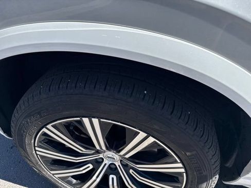 Used 2024 Volvo XC90 B6 Plus AWD/4WD image 2
