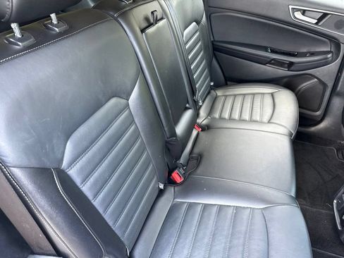 Used 2018 Ford Edge SEL w/ Equipment Group 201A FWD image 14