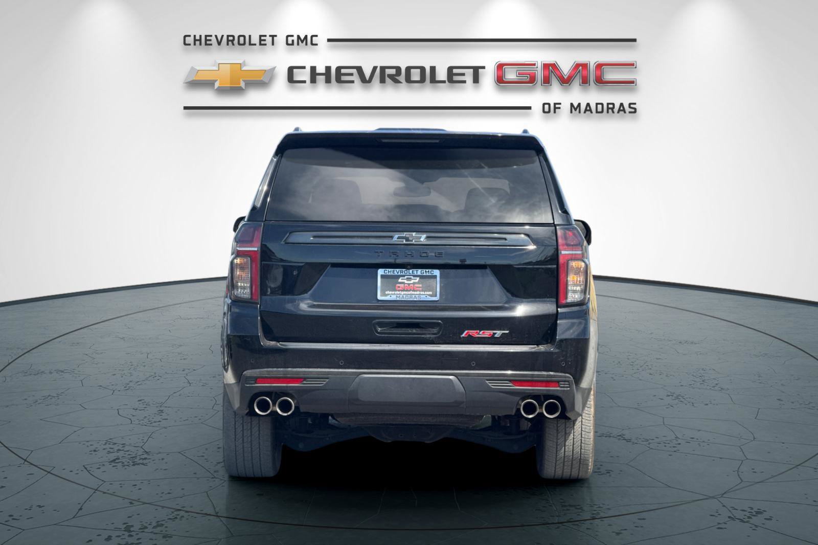 Used 2022 Chevrolet Tahoe RST w/ Sport Performance Package AWD/4WD image 4