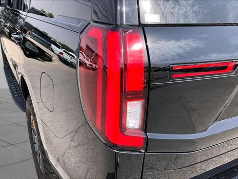 Used 2025 Ford Expedition Tremor AWD/4WD image 28