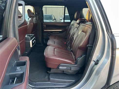 Used 2024 Ford Expedition Max Limited image 25