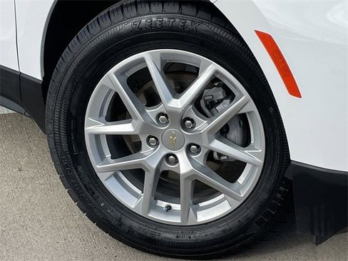 Used 2023 Chevrolet Equinox LT image 8