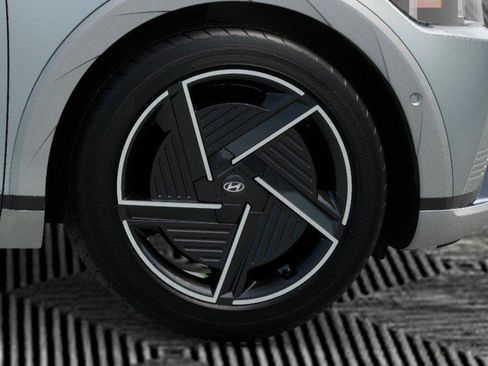 New 2026 Hyundai Ioniq 5 Limited image 8