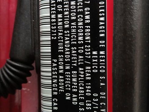 Used 2014 Volkswagen Beetle R-Line image 27