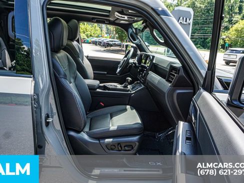 Used 2025 Lexus GX 550 w/ Accessory Package (2T) AWD/4WD image 24