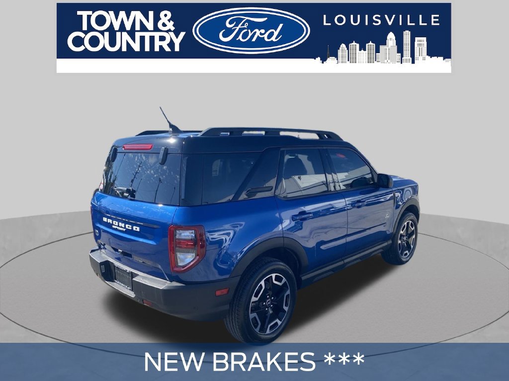 Used 2024 Ford Bronco Sport Outer Banks w/ Tech Package AWD/4WD image 5