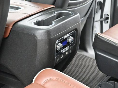 Used 2023 GMC Yukon XL Denali Ultimate image 35