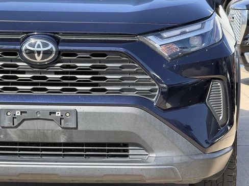 Used 2024 Toyota RAV4 XLE FWD image 9