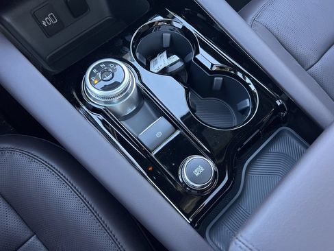 New 2026 Ford Explorer Platinum RWD image 8