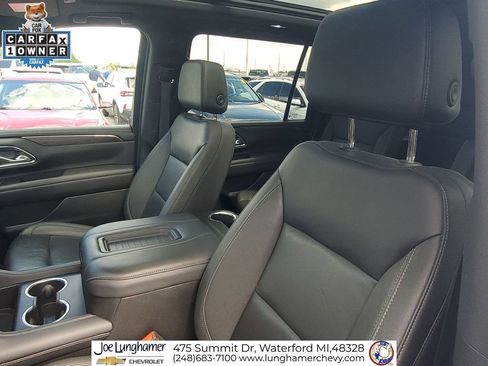 Certified 2024 Chevrolet Suburban Z71 w/ Luxury Package AWD/4WD image 22