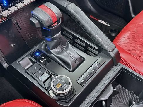 Certified 2025 Toyota Tacoma TRD Pro AWD/4WD image 19
