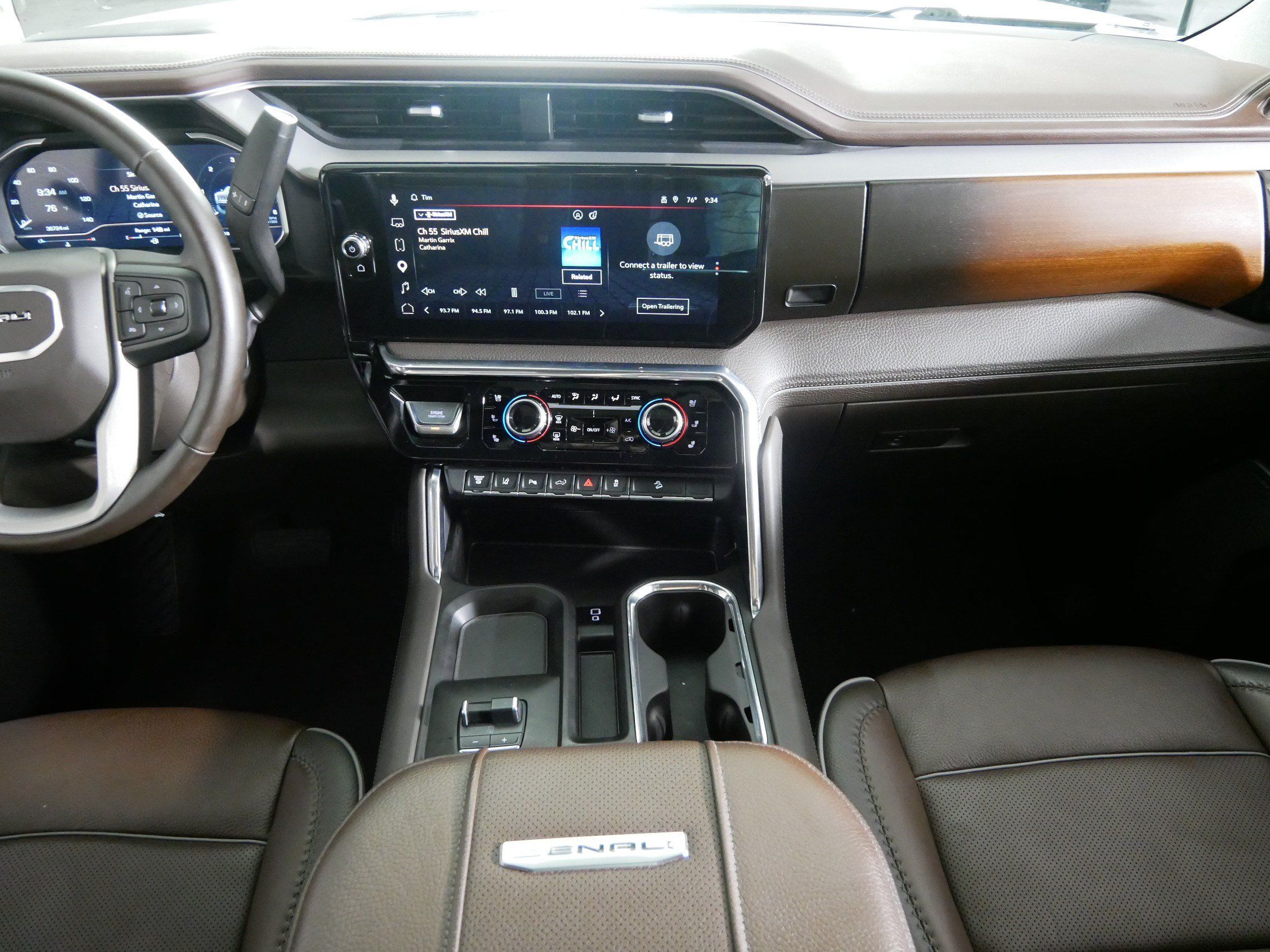 Used 2024 GMC Sierra 2500 Denali w/ Denali Reserve Package AWD/4WD image 10