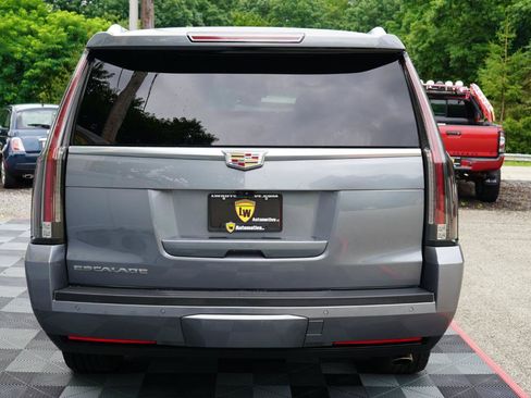 Used 2019 Cadillac Escalade ESV Luxury AWD/4WD image 13