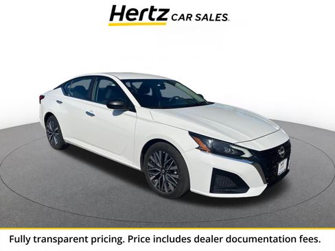 Used 2025 Nissan Altima 2.5 SV FWD image 1