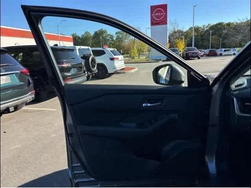 New 2026 Nissan Rogue SV w/ Cold Weather Package image 9