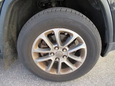 Used 2015 Jeep Grand Cherokee Limited image 5