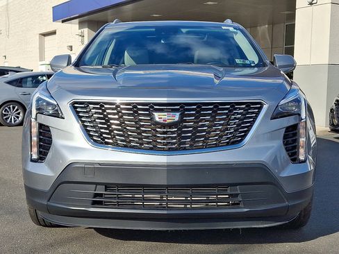 Used 2023 Cadillac XT4 Luxury w/ Cold Weather Package image 2