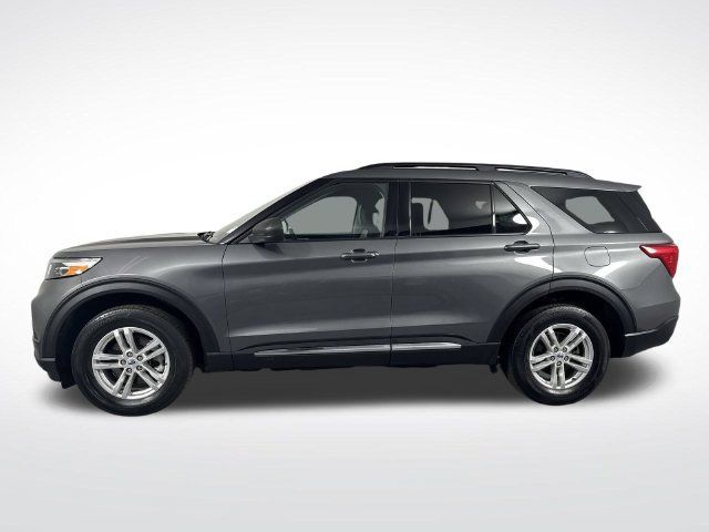Used 2023 Ford Explorer XLT w/ Equipment Group 202A AWD/4WD image 30