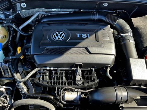 Used 2017 Volkswagen Passat 1.8T R-Line image 30