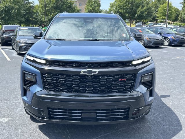 Used 2025 Chevrolet Traverse RS AWD/4WD image 9