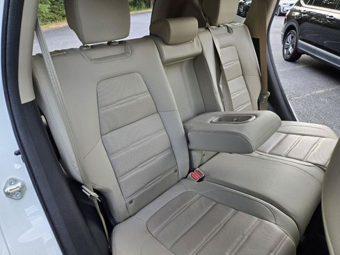 Used 2018 Honda CR-V Touring image 20