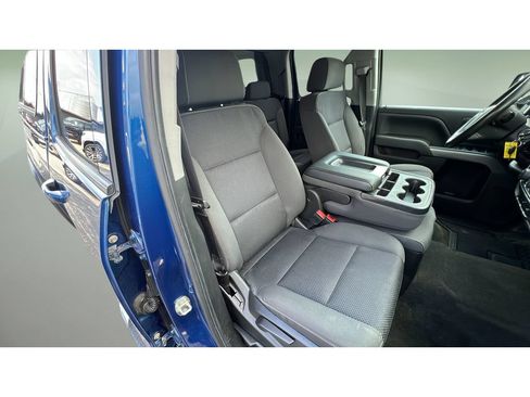 Used 2017 Chevrolet Silverado 1500 LT w/ All Star Edition AWD/4WD image 32