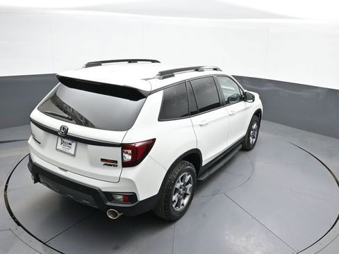 Certified 2023 Honda Passport TrailSport image 38