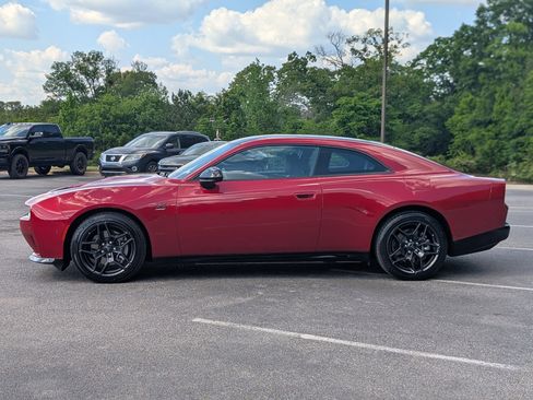 Used 2024 Dodge Charger R/T w/ Plus Group image 6